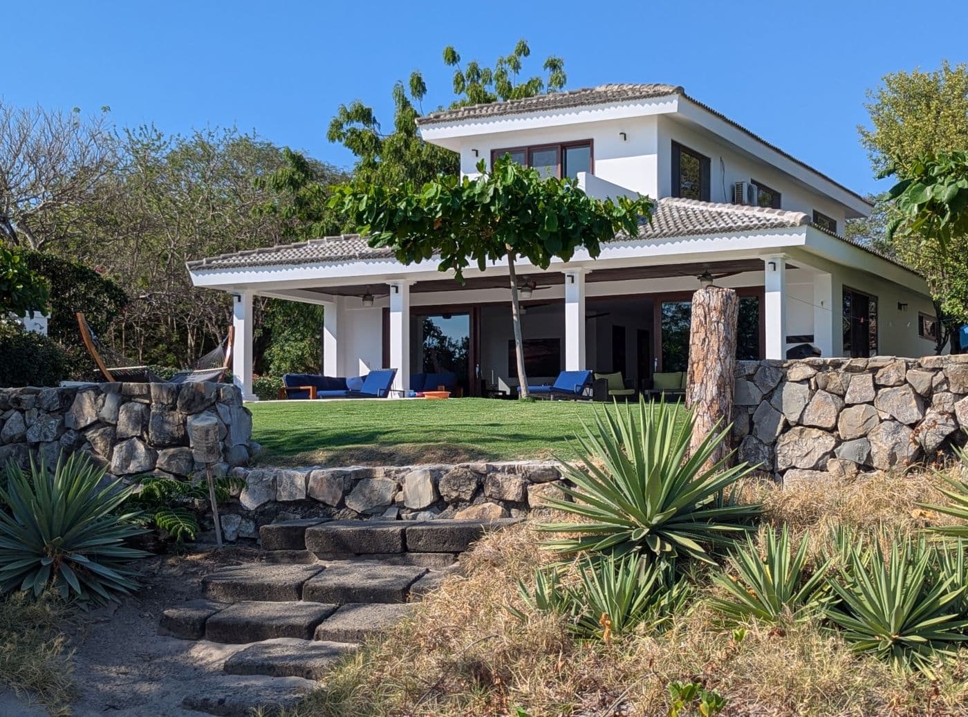 ventana a las olas main house viewed from beach